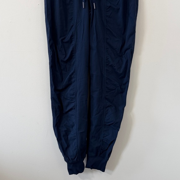 Lululemon Dance Studio Mid-Rise Jogger Full Length True Navy Size 6 - Picture 4 of 9
